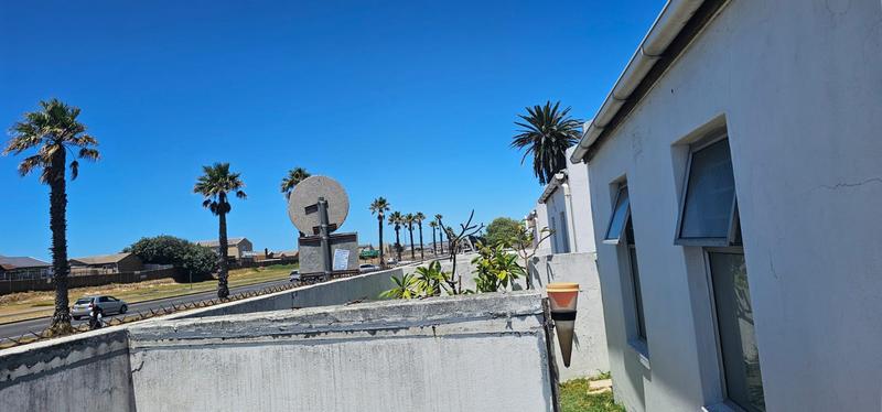 4 Bedroom Property for Sale in Muizenberg Western Cape